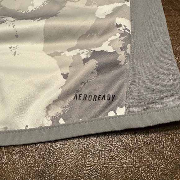 Adidas Aeroready men’s medium Camouflage full zip Hoodie EUC - Picture 4 of 9